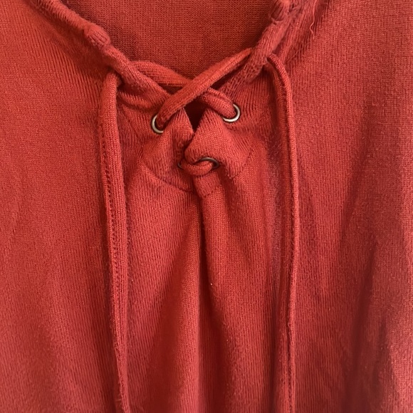 Mudd lace up v neck - Picture 3 of 4